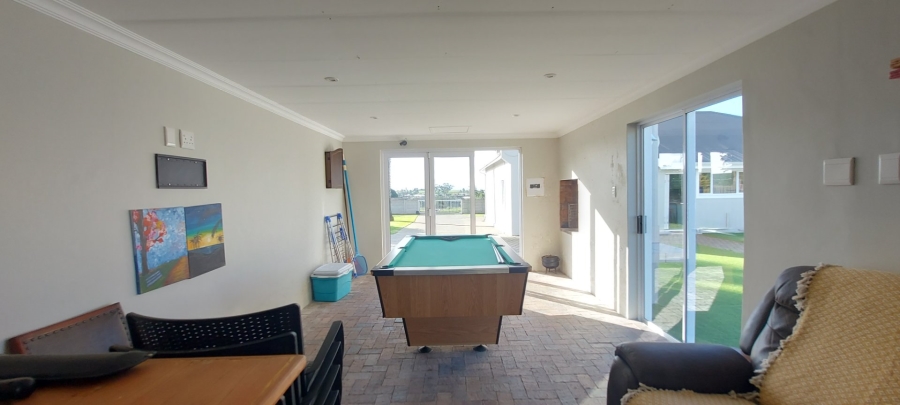 3 Bedroom Property for Sale in Albertinia Western Cape